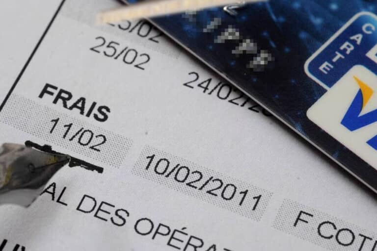 Découvrez la banque la moins chère en termes de frais bancaires pour 2024, adaptée à votre profil financier !