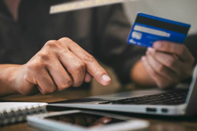 Est-il possible d'avoir un découvert autorisé avec une banque en ligne ? Découvrez vos options