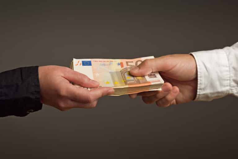 Détails sur le risque pour les banques des prêts garantis par l'État