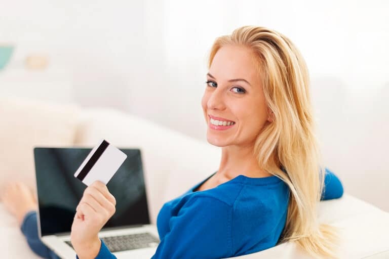 Étapes à suivre pour suivre et gérer votre compte bancaire